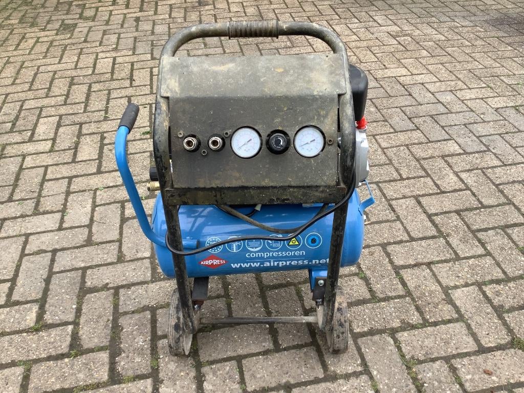 nieuwe kompressor, Ophalen, 6 tot 10 bar, Nieuw, 25 tot 100 liter