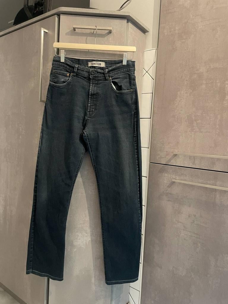 JEANS  bleu foncé M, Vêtements | Hommes, Jeans, Enlèvement ou Envoi, Comme neuf, Bleu, C&A