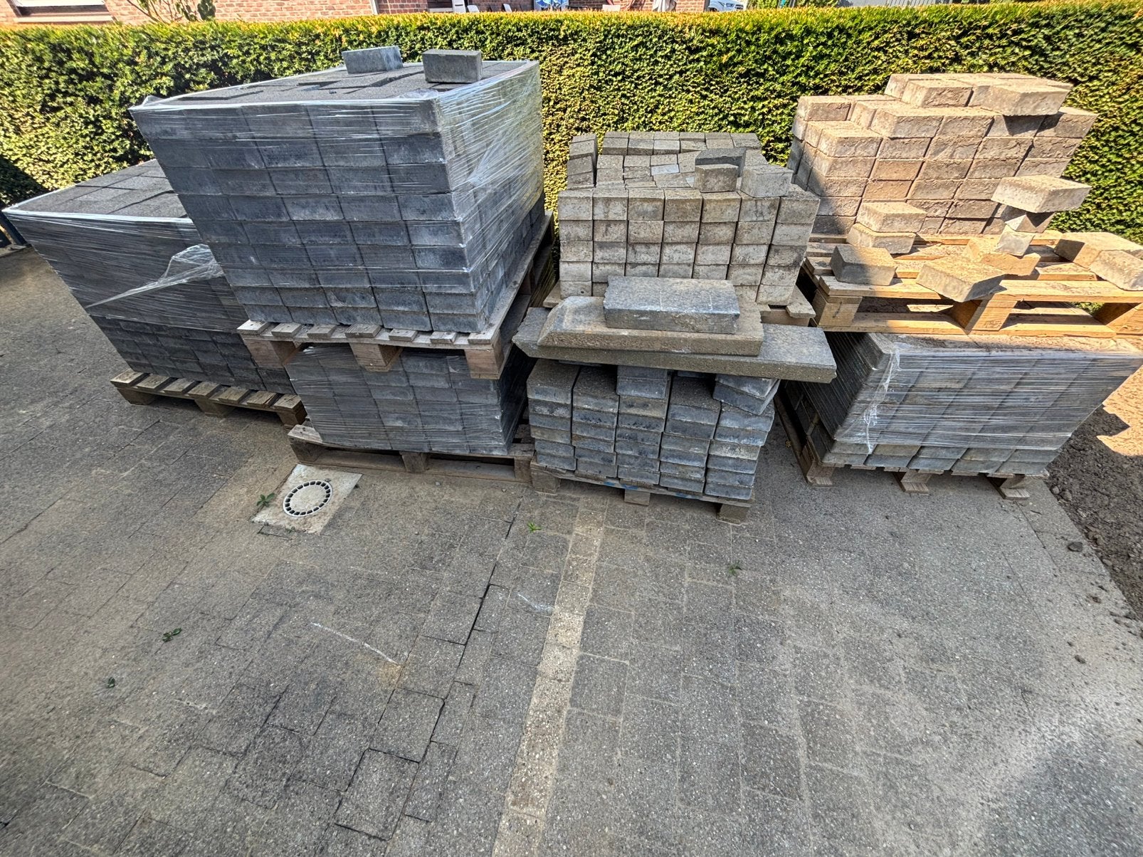 Gratis klinkers (+- 30 m2), Ophalen, Nieuw, Klinkers