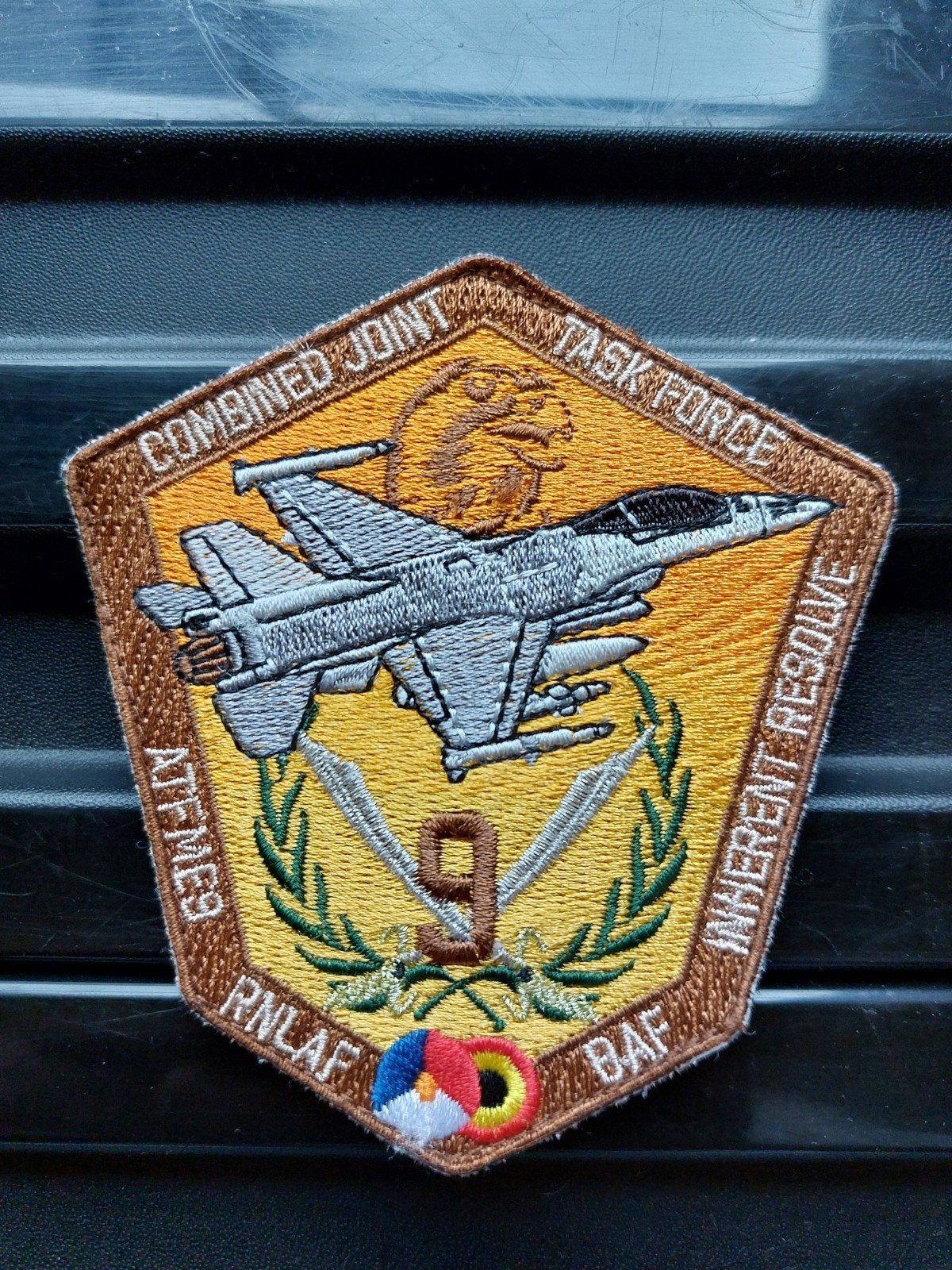 Patch Belgian Air Force Inherent resolve ATFME 9, Verzamelen, Militaria | Algemeen, Verzenden, Luchtmacht, Embleem of Badge