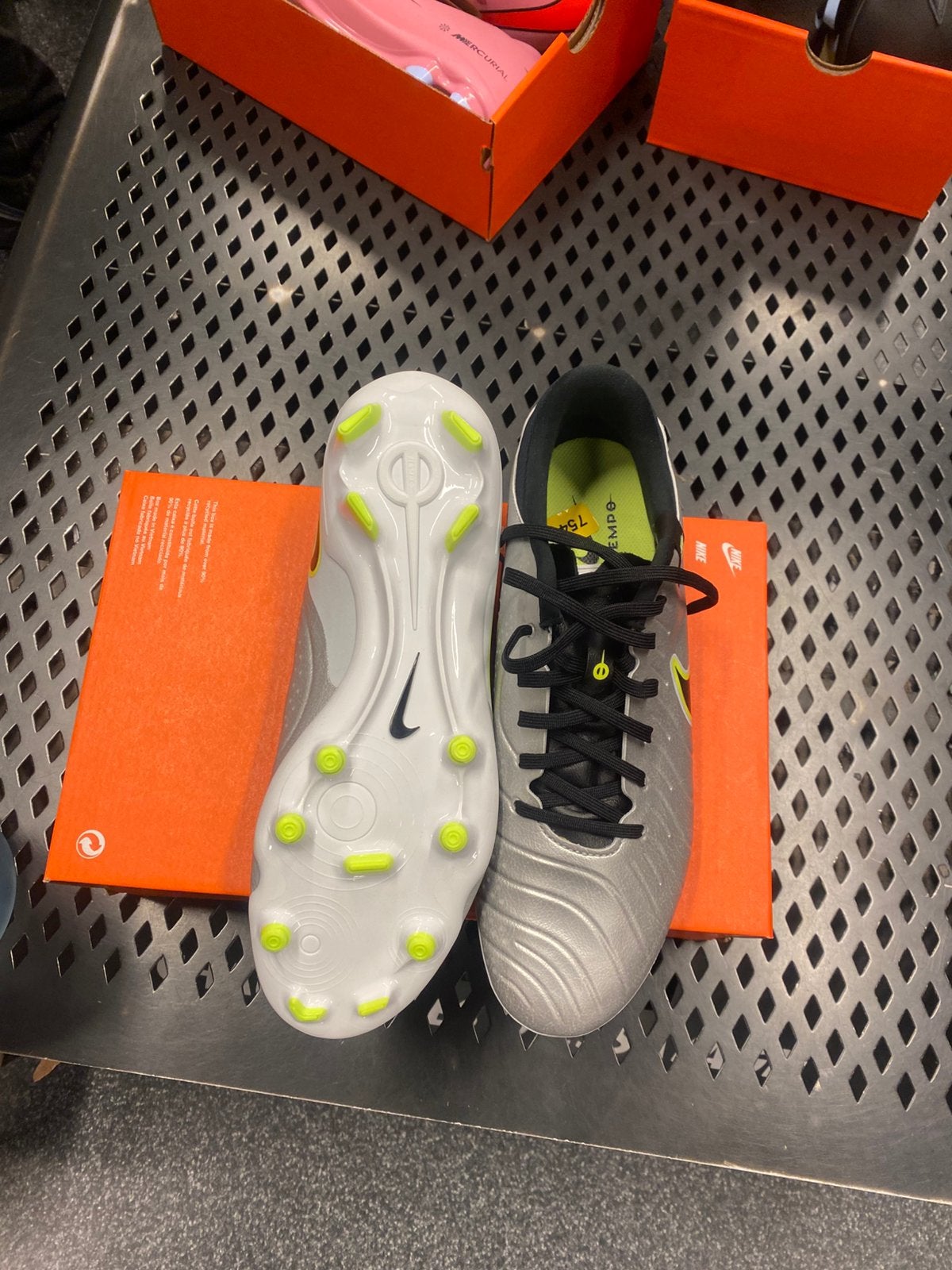 Chaussure de foot, Sports & Fitness, Envoi, Neuf, Chaussures