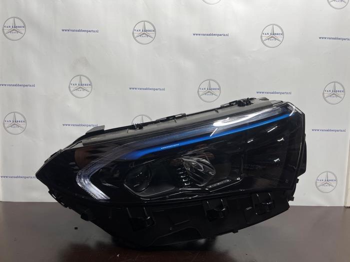 Koplamp rechts van een Mercedes EQA, Auto-onderdelen, Verlichting, Mercedes-Benz, Gebruikt, 3 maanden garantie