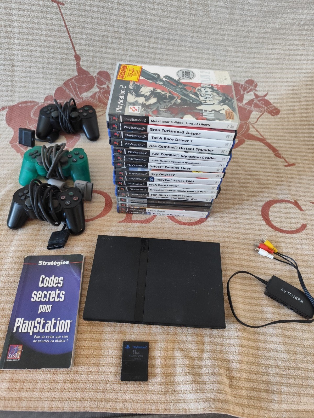 PS2 + 3 manettes, 17 jeux, codes de triche et adaptateur, Games en Spelcomputers, Ophalen, Zwart, Met games, Zo goed als nieuw