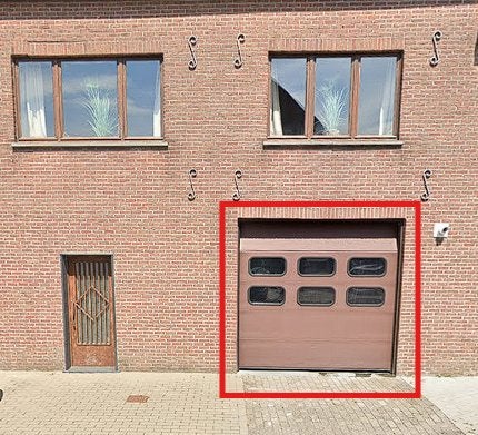 Sectionale garagepoort met elektrische aandrijving, Ophalen, Gebruikt