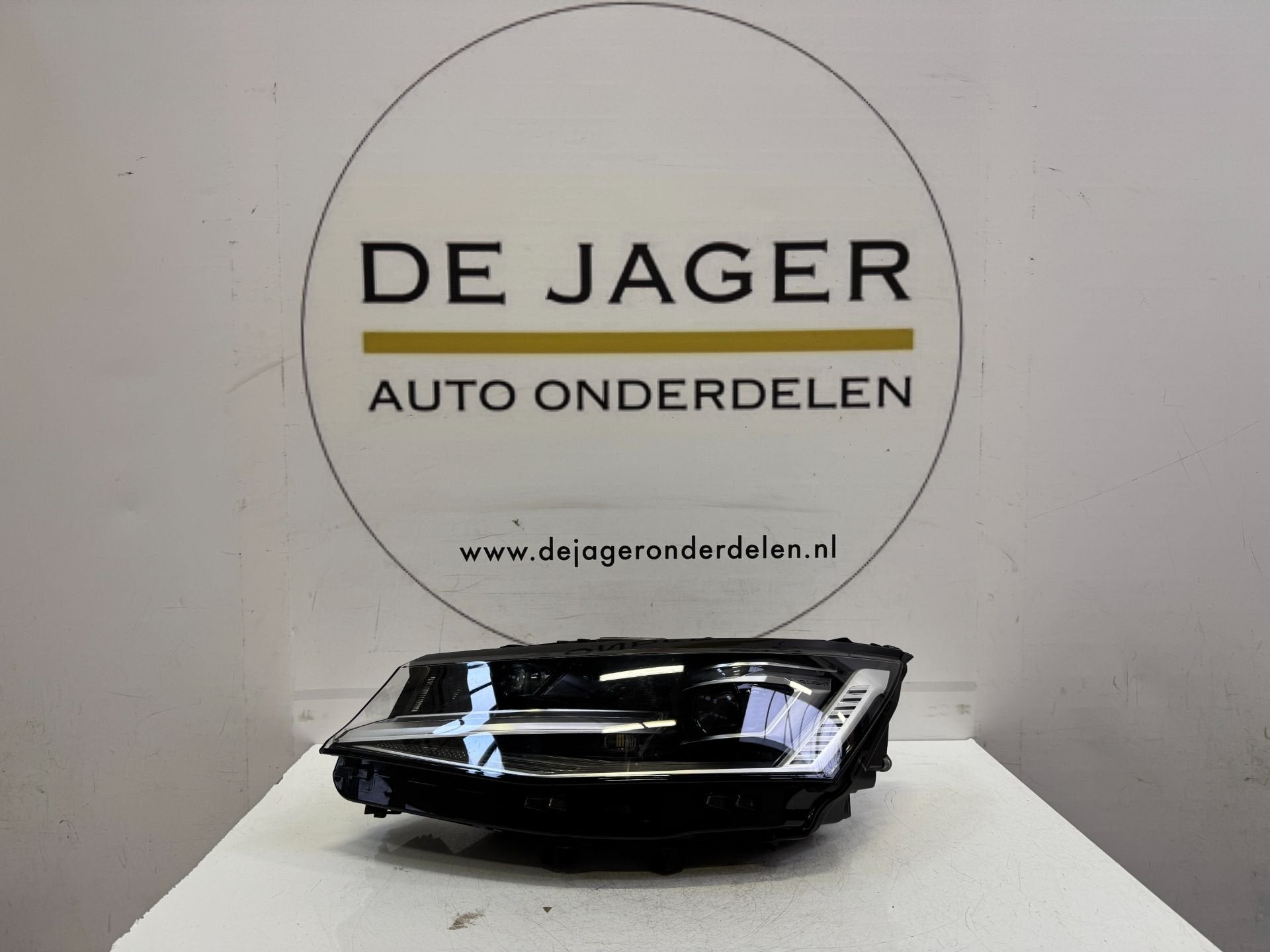 VW TRANSPORTER T7 VOLANT LED IQ LIGHT LIEN DE LAMPE 7T194108, Volkswagen, Volkswagen AG, Vw@volkswagen.de, Utilisé