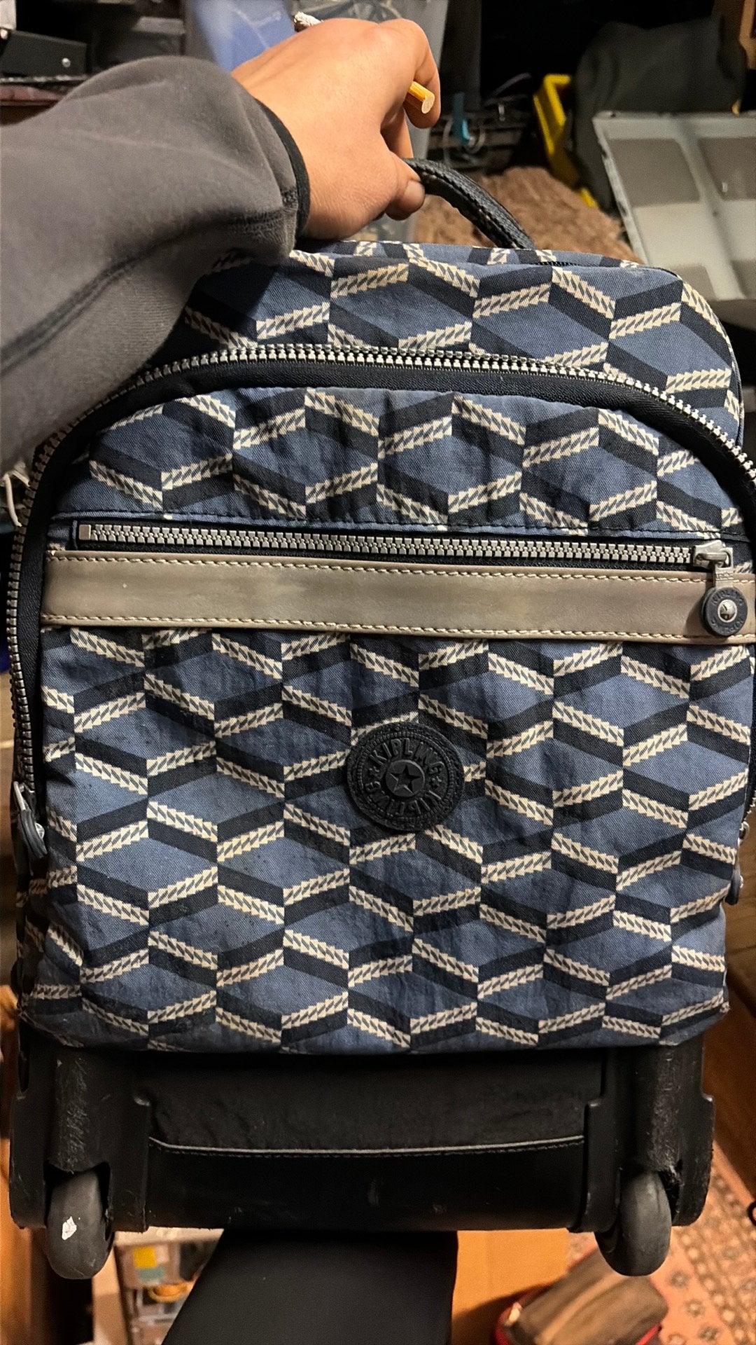 Trolley kipling, Ophalen, Zo goed als nieuw