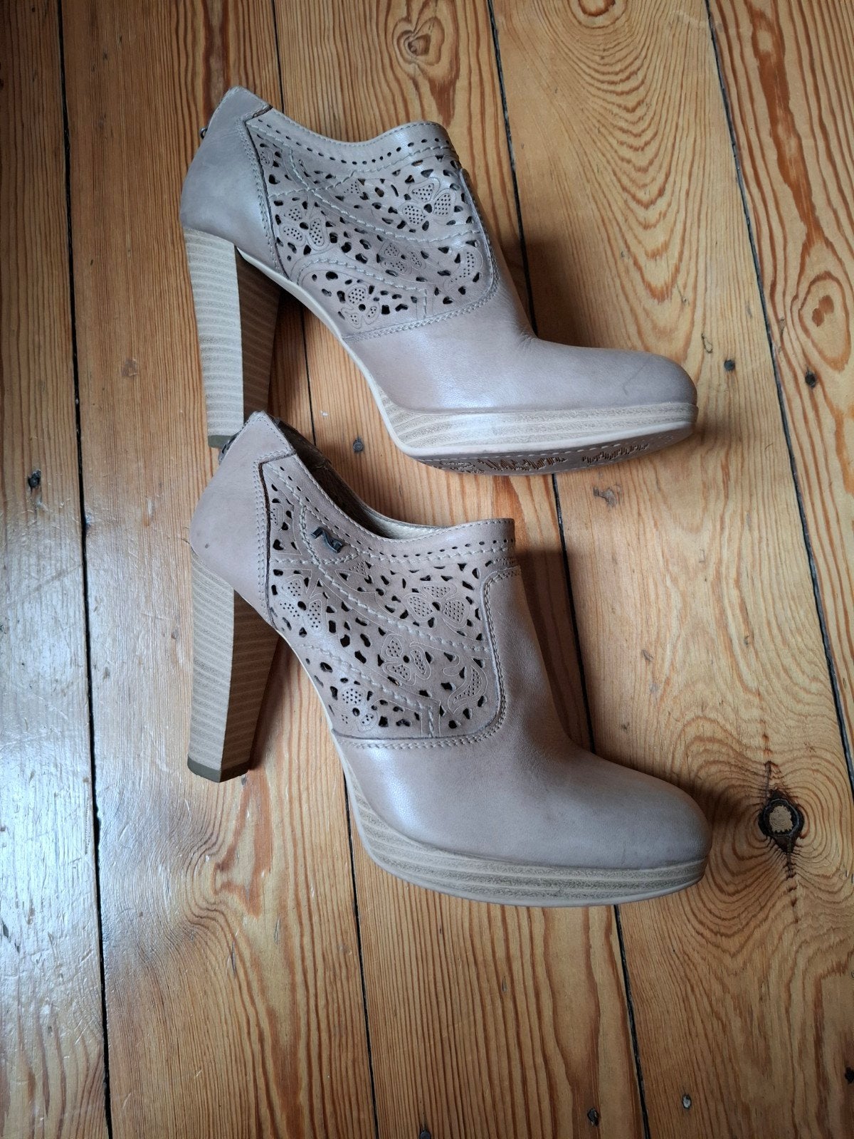 chaussures bottines 37 Nero giardini nouvelles, Neuf, Beige, Enlèvement, Boots et Botinnes