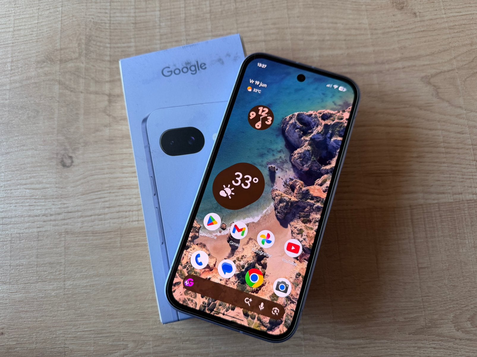 Google Pixel 9a - 5G - 128GB - Paars Nieuwe Staat + Garantie, Ophalen of Verzenden, Zo goed als nieuw, Zonder abonnement, Zonder simlock