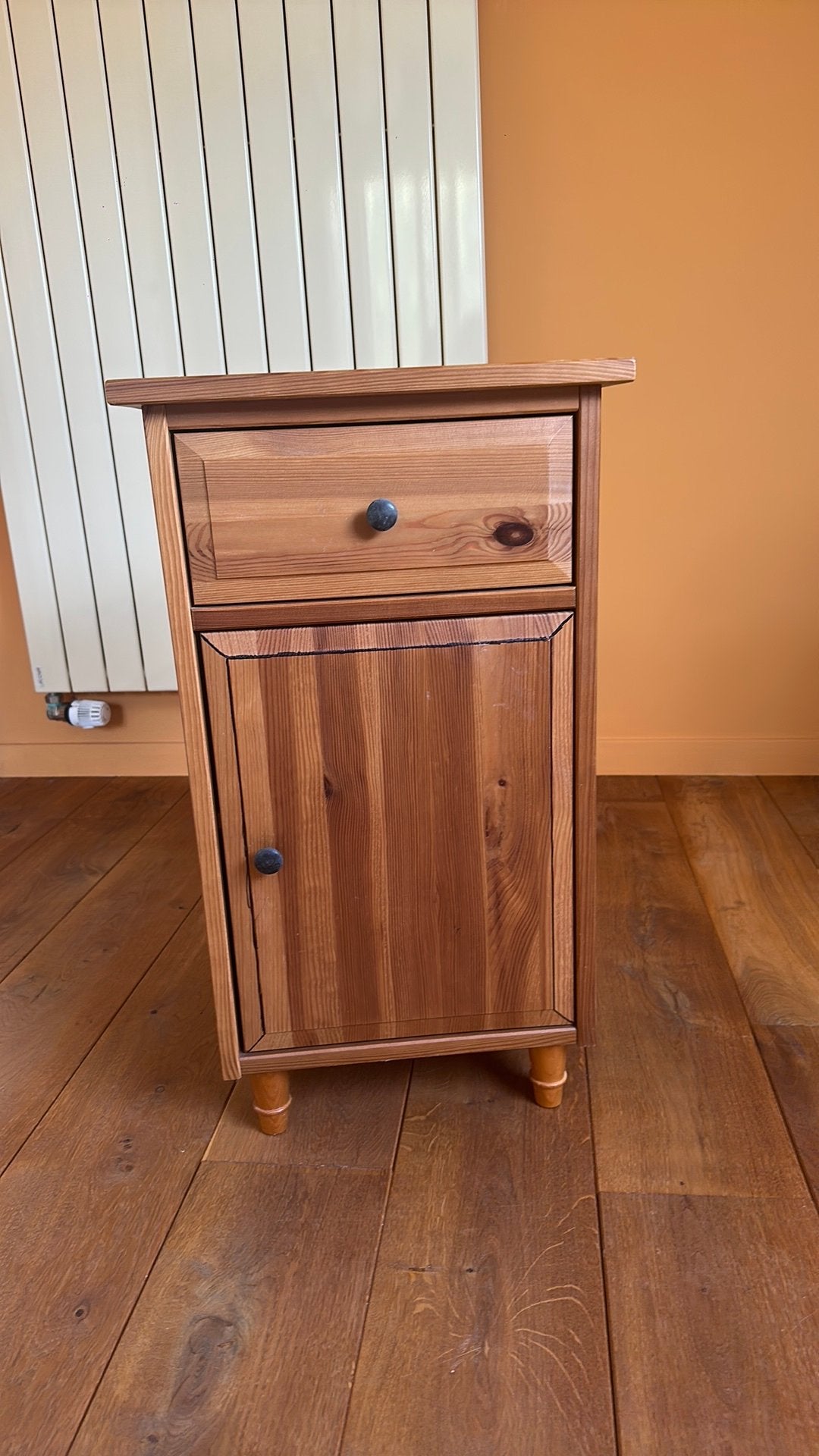 Houten nachtkast, Ophalen, Minder dan 45 cm, 55 tot 70 cm, Zo goed als nieuw