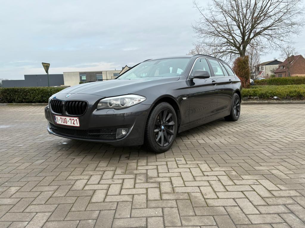 BMW 520, Auto's, BMW, Euro 5, Zwart, 5 deurs, Particulier