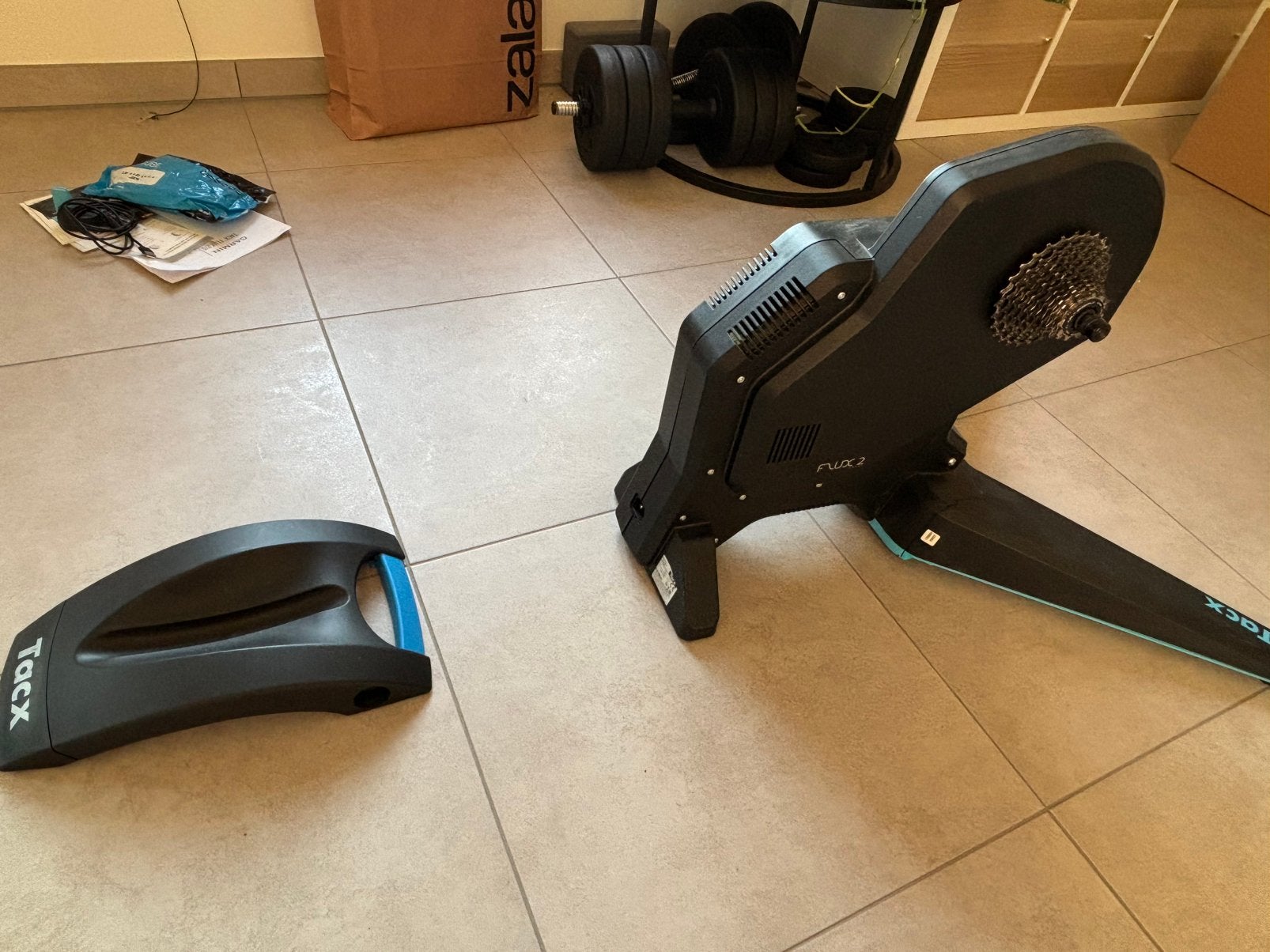 Tacx FLUX 2 Smart + voorwielsteun, Sport en Fitness, Ophalen, Zo goed als nieuw