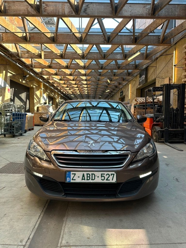 Peugeot 308 1.2 essence, Auto's, Euro 5, Zwart, Bruin, Handgeschakeld