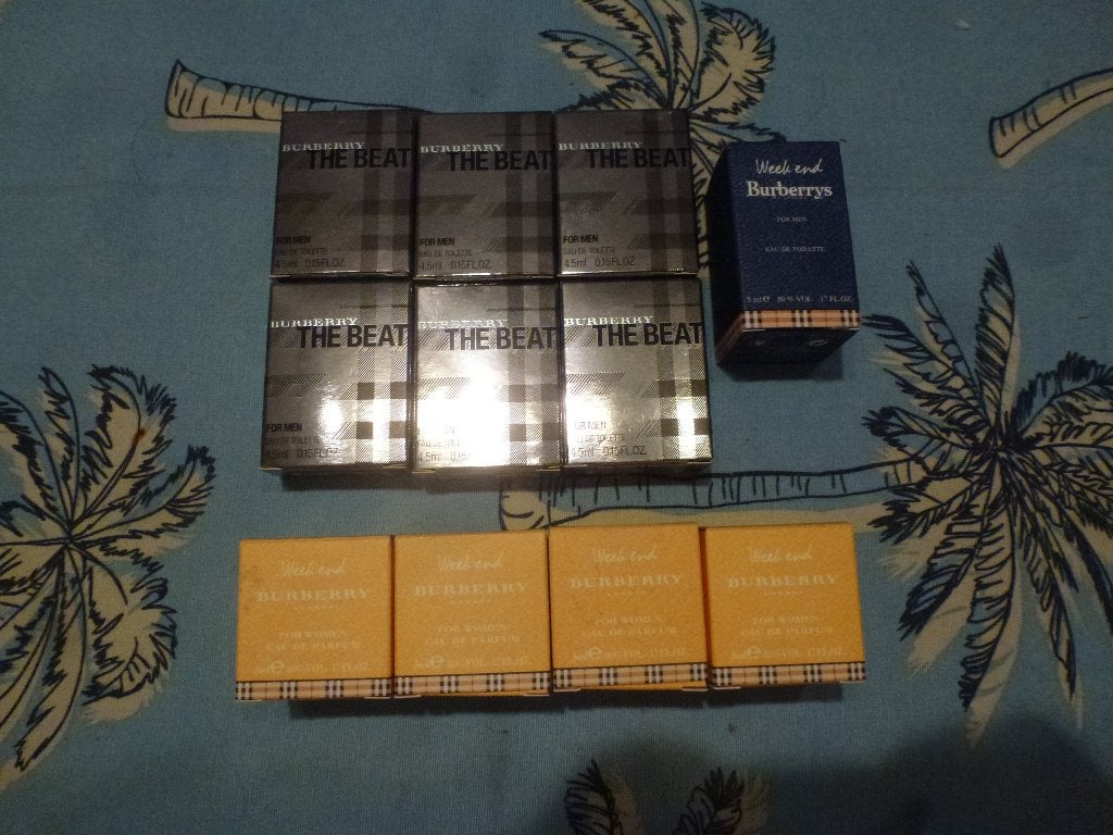 10 miniatures parfum collection BURBERRYS lot indivisible, Enlèvement ou Envoi, Neuf, Miniature, Plein