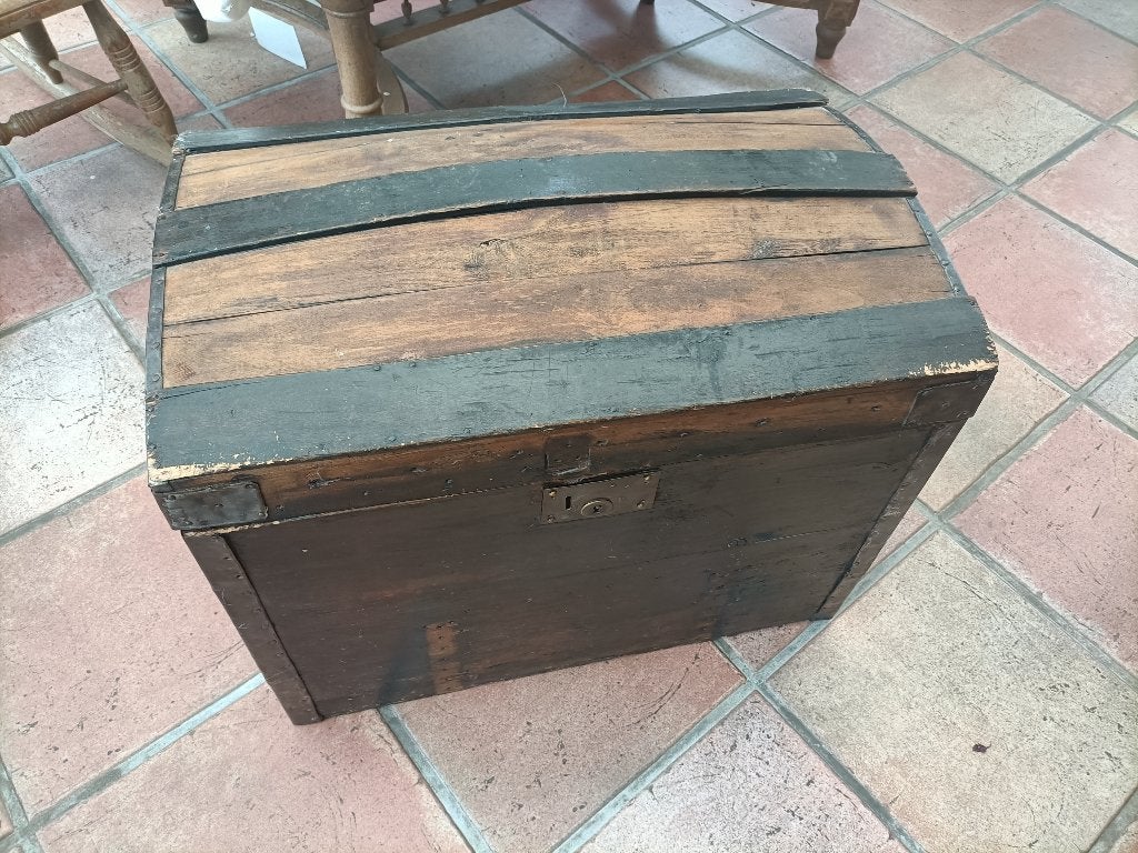 Coffre en bois ancien, 50 – 75, 50 à 100 cm, Enlèvement, Utilisé