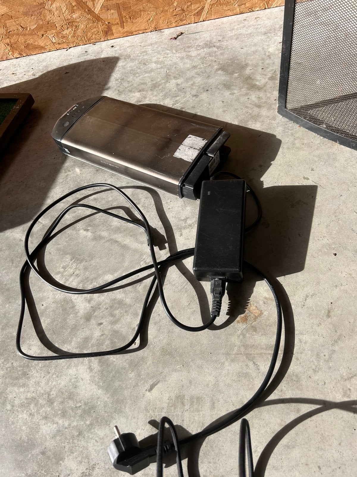 Batterij en oplader boor krigori fiets, Utilisé