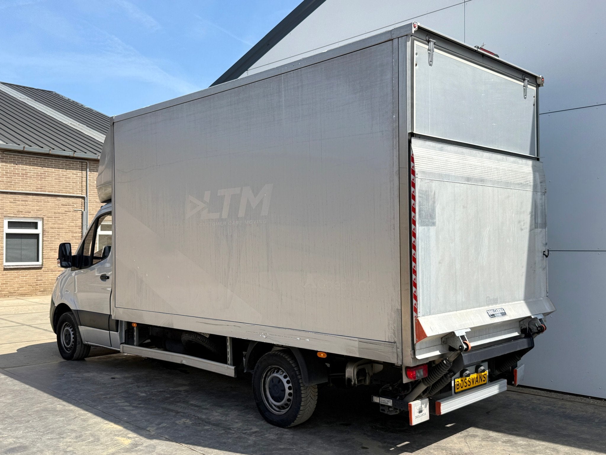 Mercedes Benz Sprinter 317 1.9 CDI Automaat Bakwagen Meubelb, Autos, Argent ou Gris, Achat, Euro 6, Entreprise