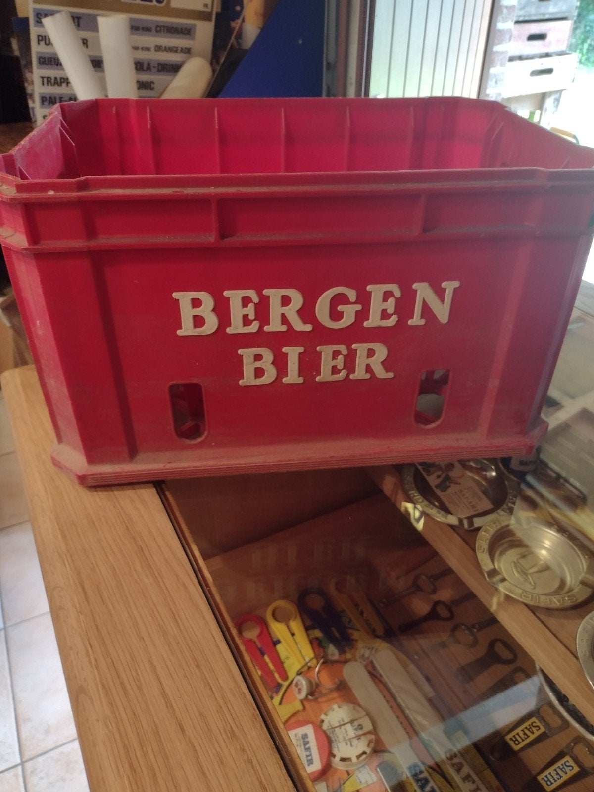 Plastiek bierbak brouwerij zeeberg Aalst, Verzamelen, Ophalen