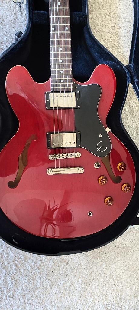 Epiphone Dot Cherry (2013) – Zo goed als nieuw + Hardcase, Muziek en Instrumenten, Ophalen, Nieuw, Hollow body, Epiphone