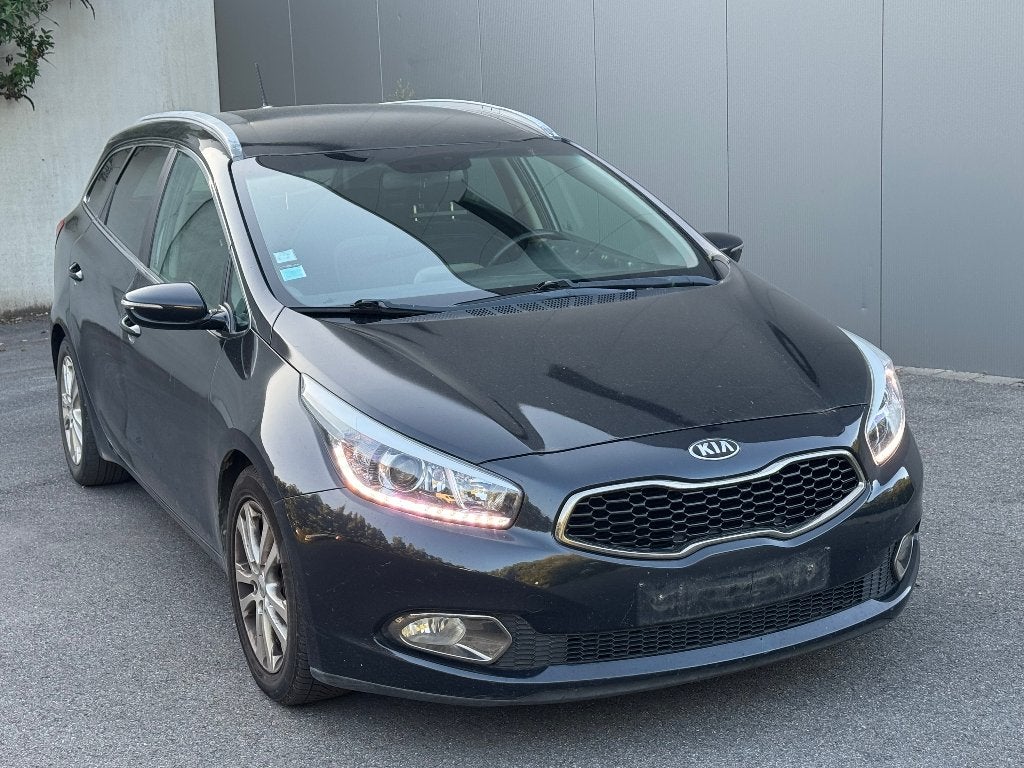kia ceed 1.6diesel airco achter camera 2013 euro5b, Auto's, Kia, Voorwielaandrijving, Stof, Zwart, 4 cilinders