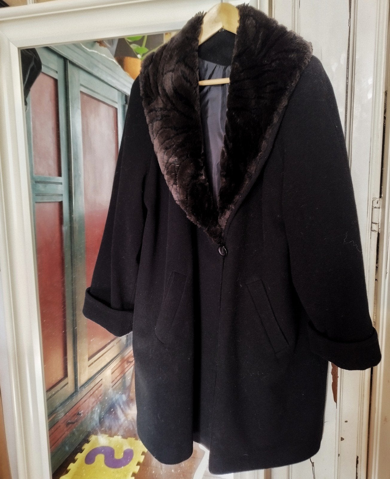 Magnifique manteau en laine pour femme taille 42, Taille 38/40 (M), Comme neuf, Enlèvement, St Bernard