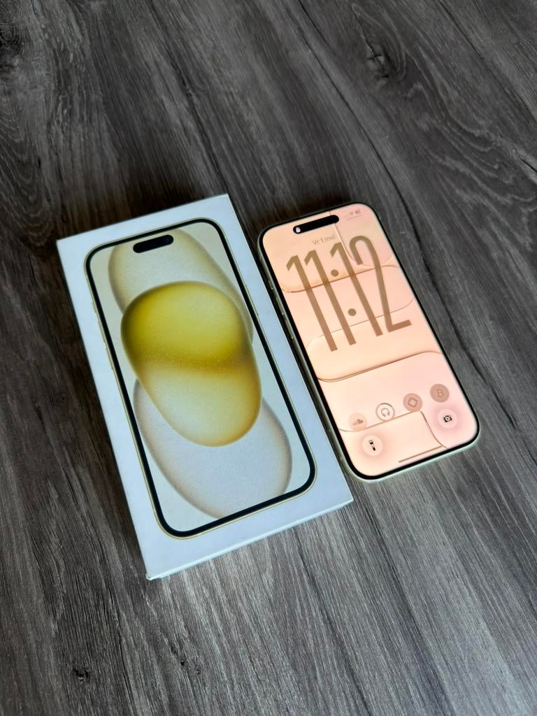 Iphone 15 128gb geel “GEBRUIKT” 79% batterij “VASTE PRIJS”, Télécoms, Téléphonie mobile | Apple iPhone, Utilisé, 128 GB, iPhone 15