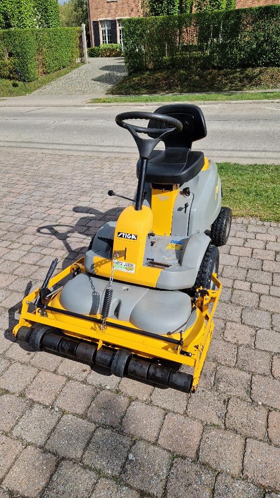 STIGA Ready HST 85 M zitmaaier, Tuin en Terras, Zitmaaiers, Ophalen, Gebruikt, Stiga, Mulchfunctie