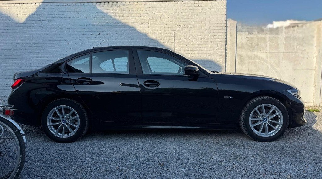 BMW 320 eAS PHEV * FULL HISTORIEK * CAMERA * SPORT *, Auto's, BMW, Automaat, 4 cilinders, https://public.car-pass.be/vhr/ce2da748-c64b-41bf-a6cd-46ff72021f18