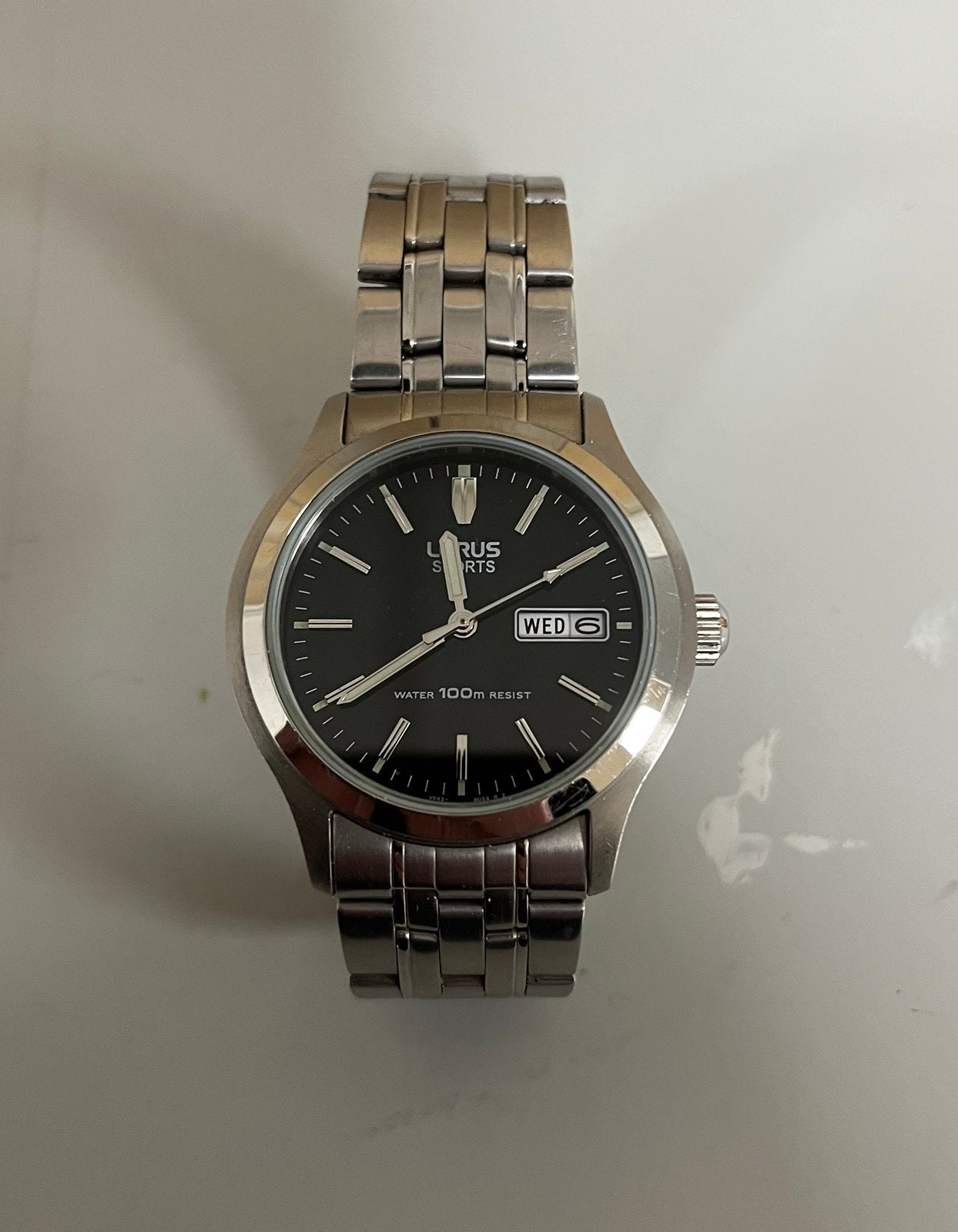 Lorus herenhorloge in zeer goede staat, Handtassen en Accessoires, Horloges | Heren, Overige merken, Staal, Staal, Polshorloge