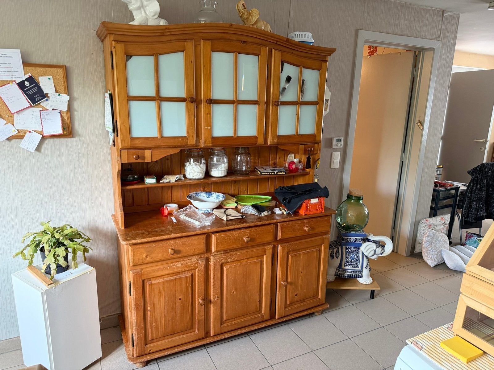 Kast, Enlèvement, Comme neuf