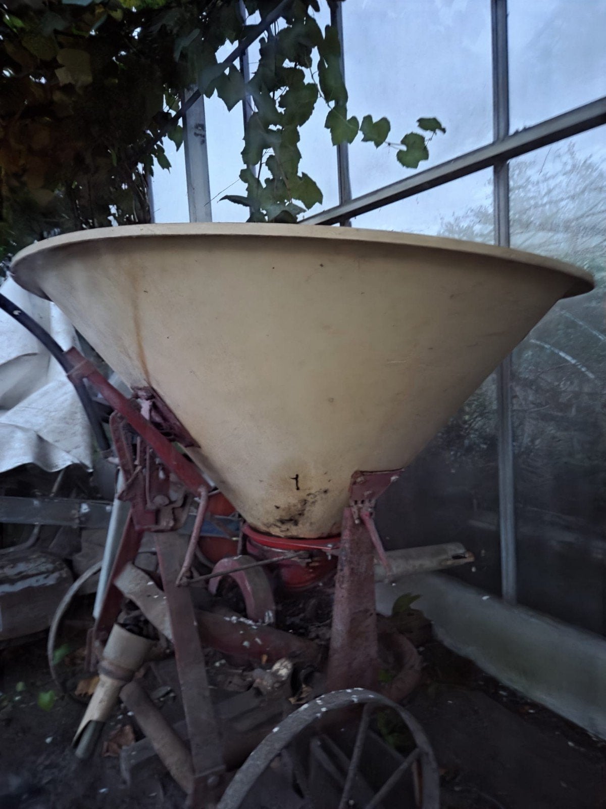 Meststofstrooier Vicon, Ophalen, Akkerbouw, Gewasbescherming en Bemesting