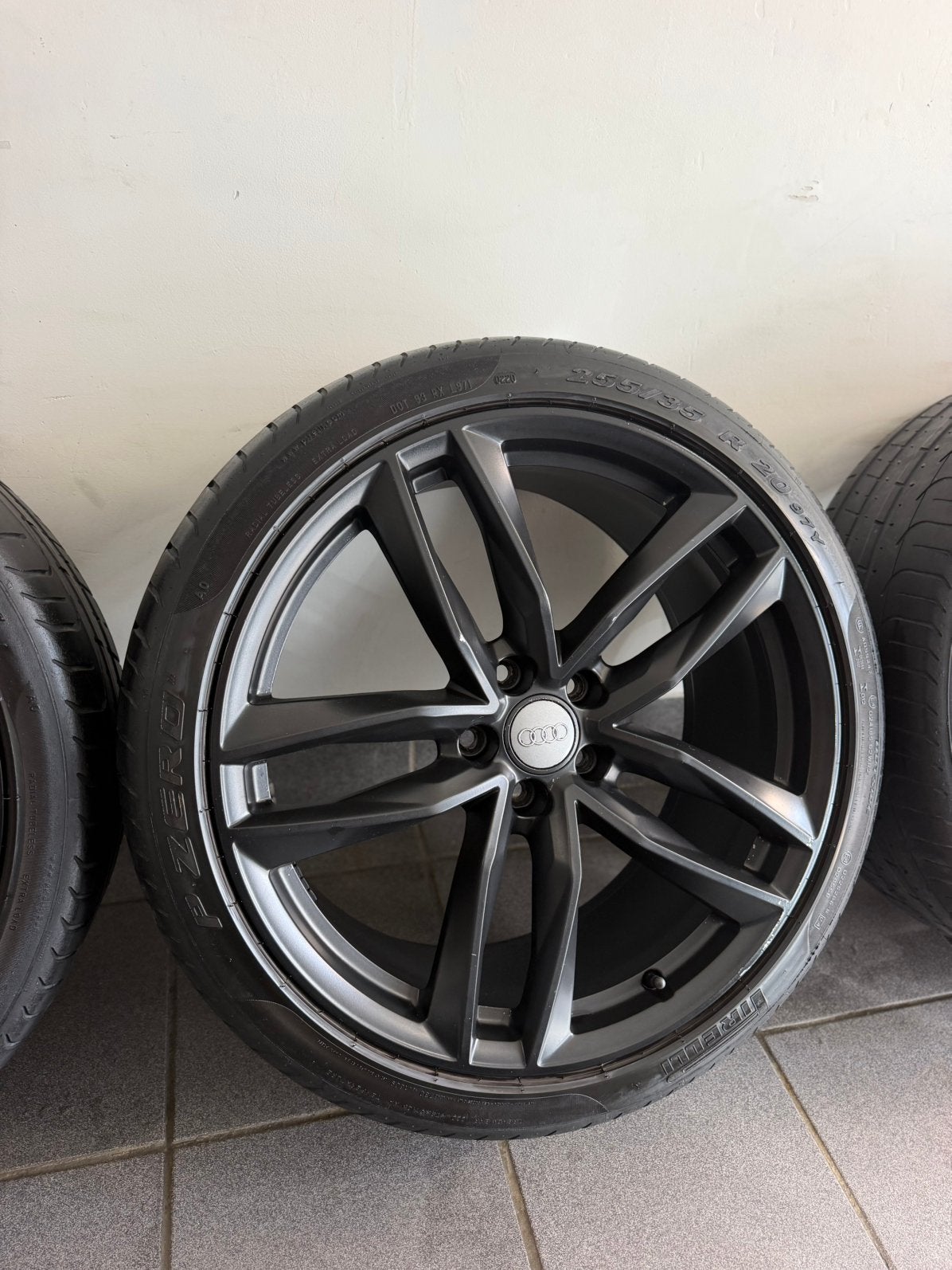 Audi velgen A6 C7, Enlèvement, Pneu(s)
