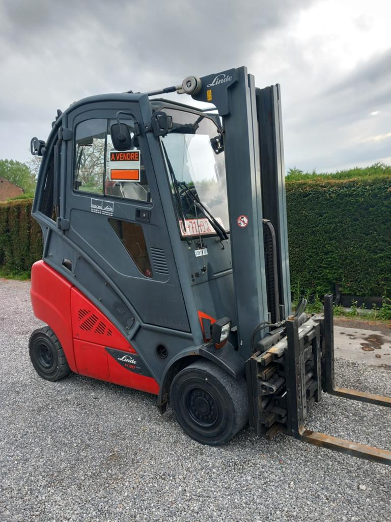 Linde H30 evo diesel Triplex, Articles professionnels, Machines & Construction | Chariots élévateurs & Transport interne, Diesel
