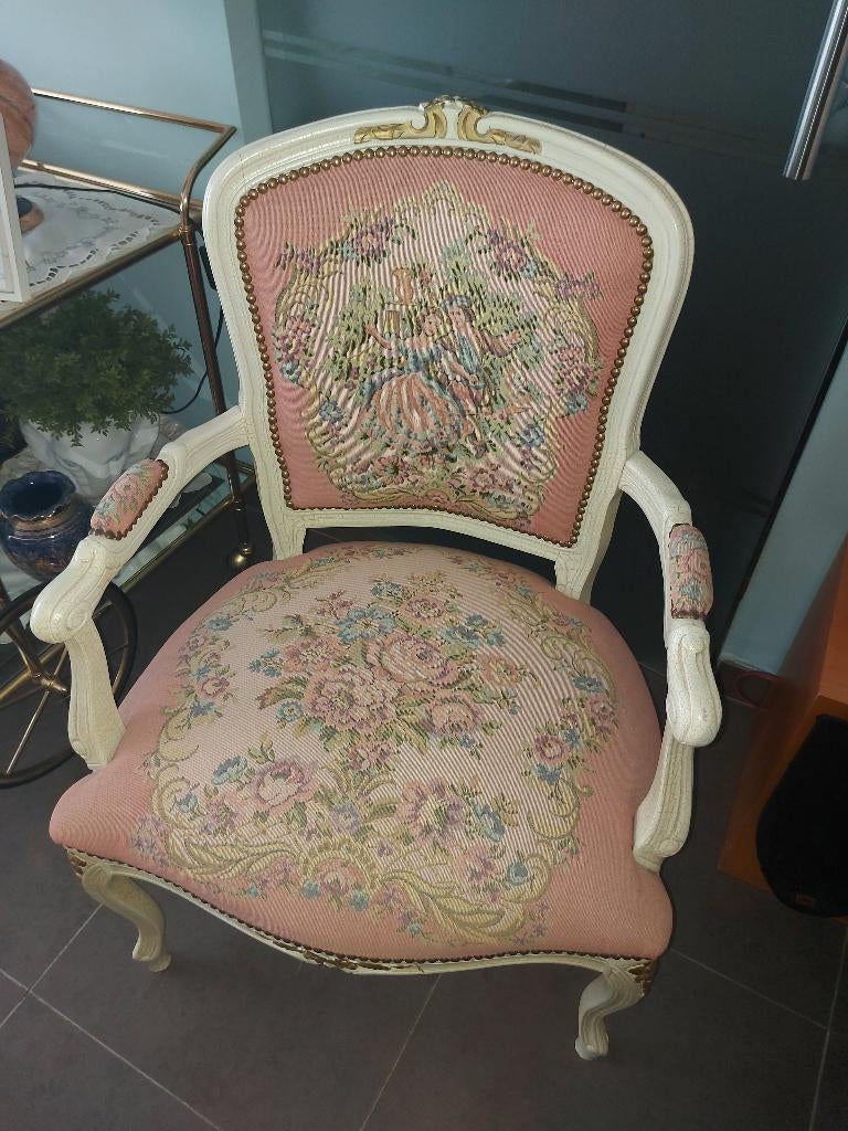vintage Louis XV stoel met borduurwerk, Huis en Inrichting, Stoelen, Ophalen, Gebruikt, Overige kleuren, Stof