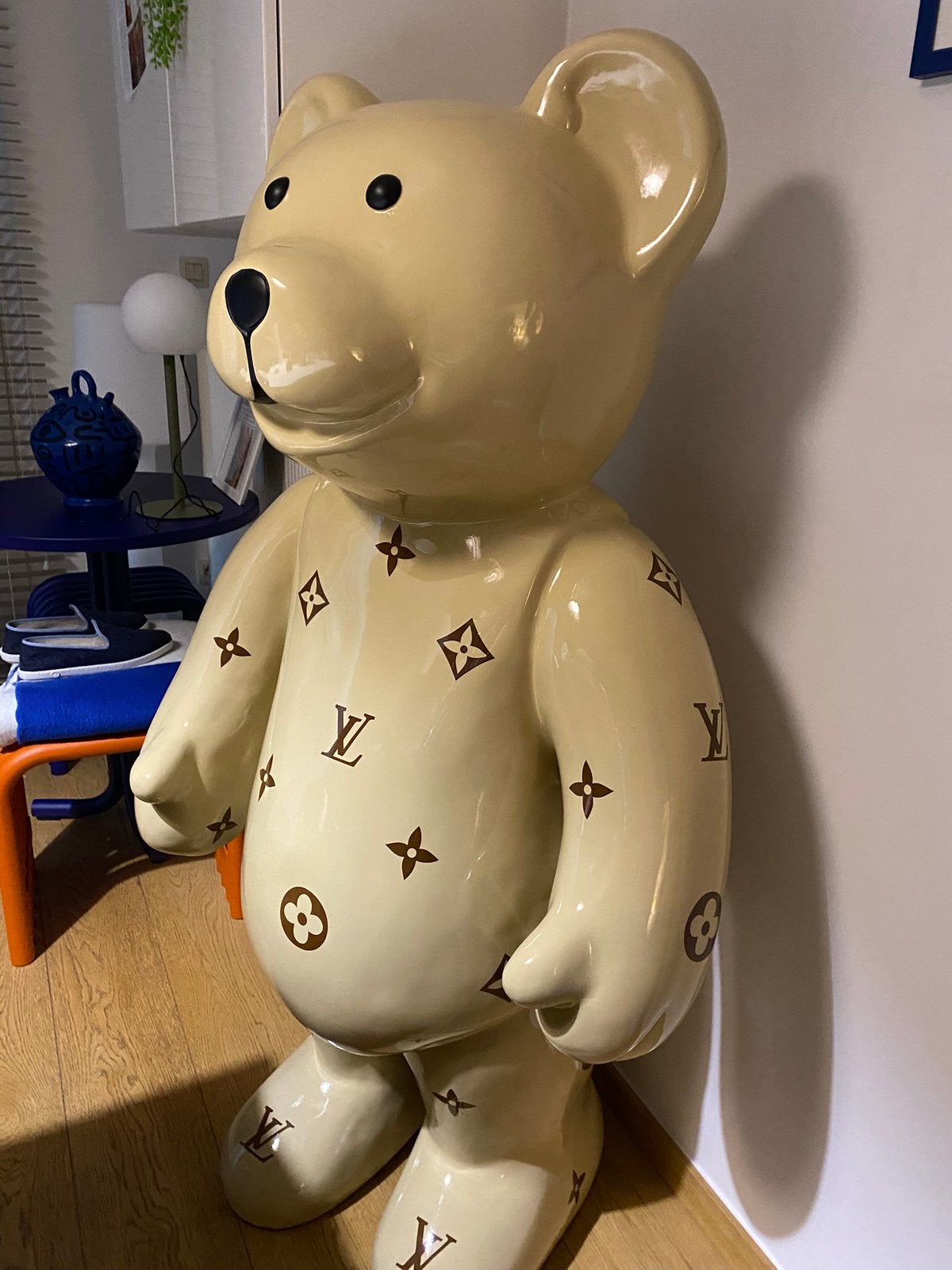 Ours debout monogramme LV géant XXL 1m50 en résine, Sculpture, 150 cm, Enlèvement, Autres matériaux