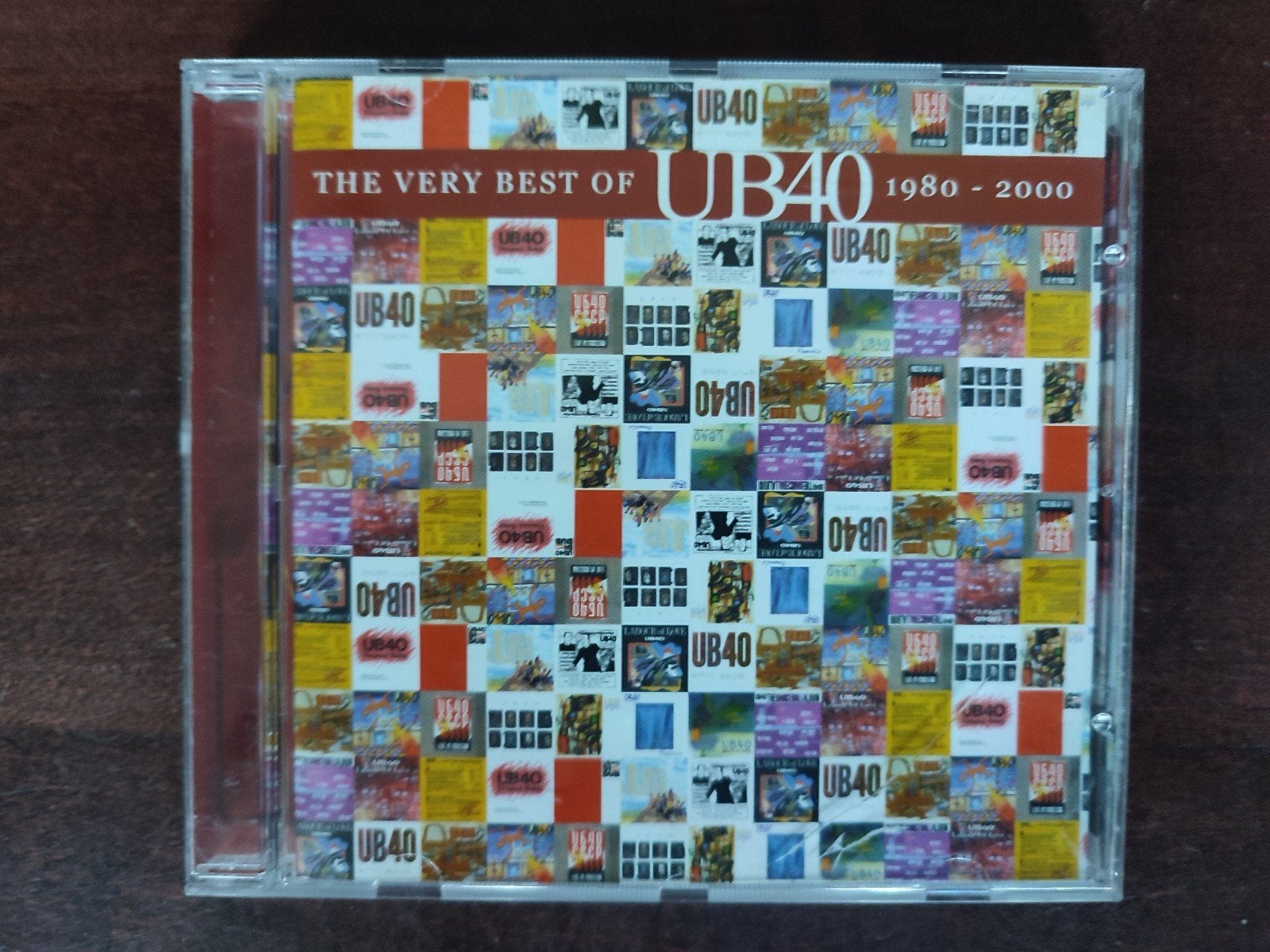 UB40 - THE VERY BEST OF UB40, Ophalen of Verzenden