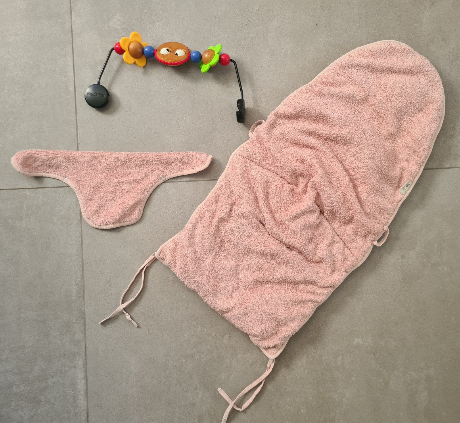 Timboo hoes + Babybjorn speelboog voor wipper - roze, Ophalen, Gebruikt, Wipstoel
