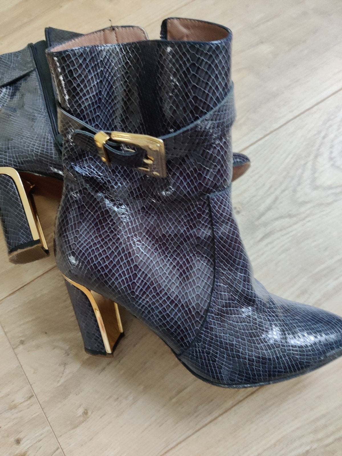 schoenen voor dames, Ophalen