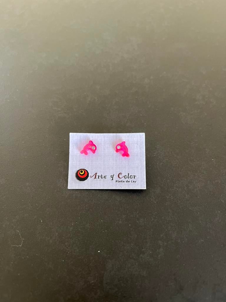 Oorbellen. Roze dolfijntjes. Zeer goede staat., Bijoux, Sacs & Beauté, Boucles d'oreilles, Enlèvement ou Envoi, Utilisé, Rose
