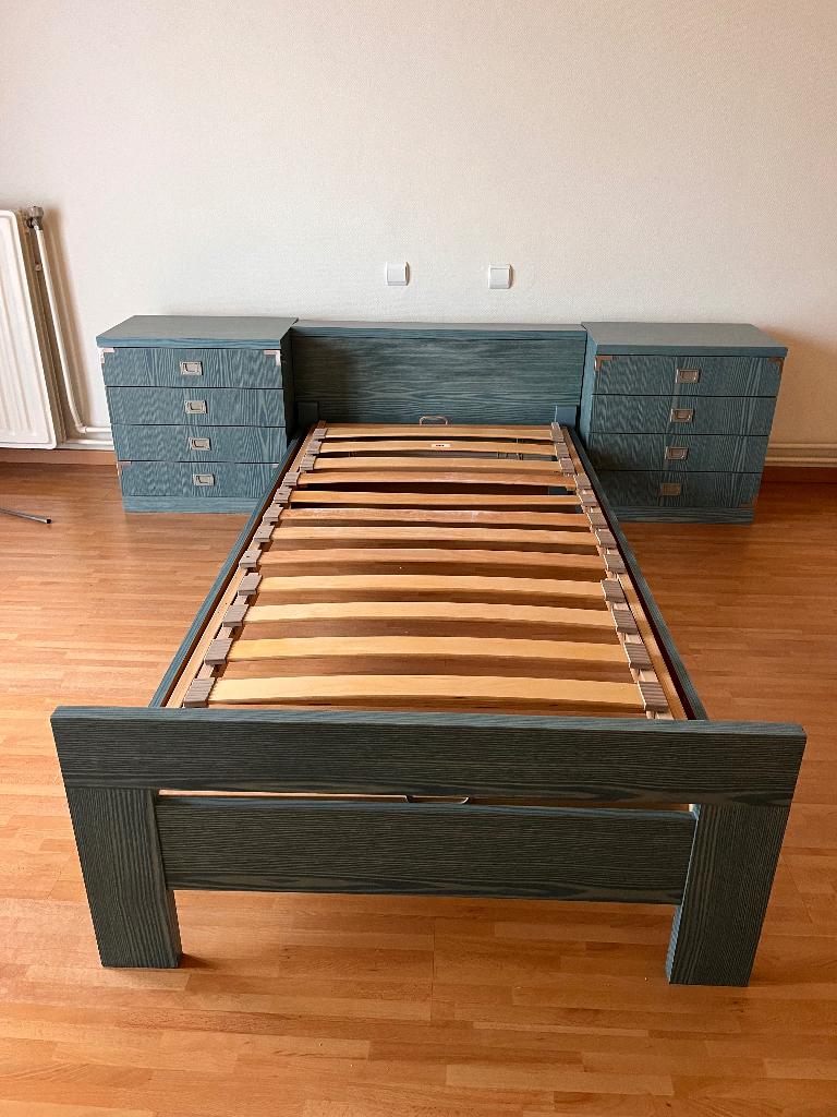 1 persoonsbed met 2 nachtkastjes, Huis en Inrichting, Slaapkamer | Bedden, Ophalen, 90 cm, Eenpersoons, Blauw