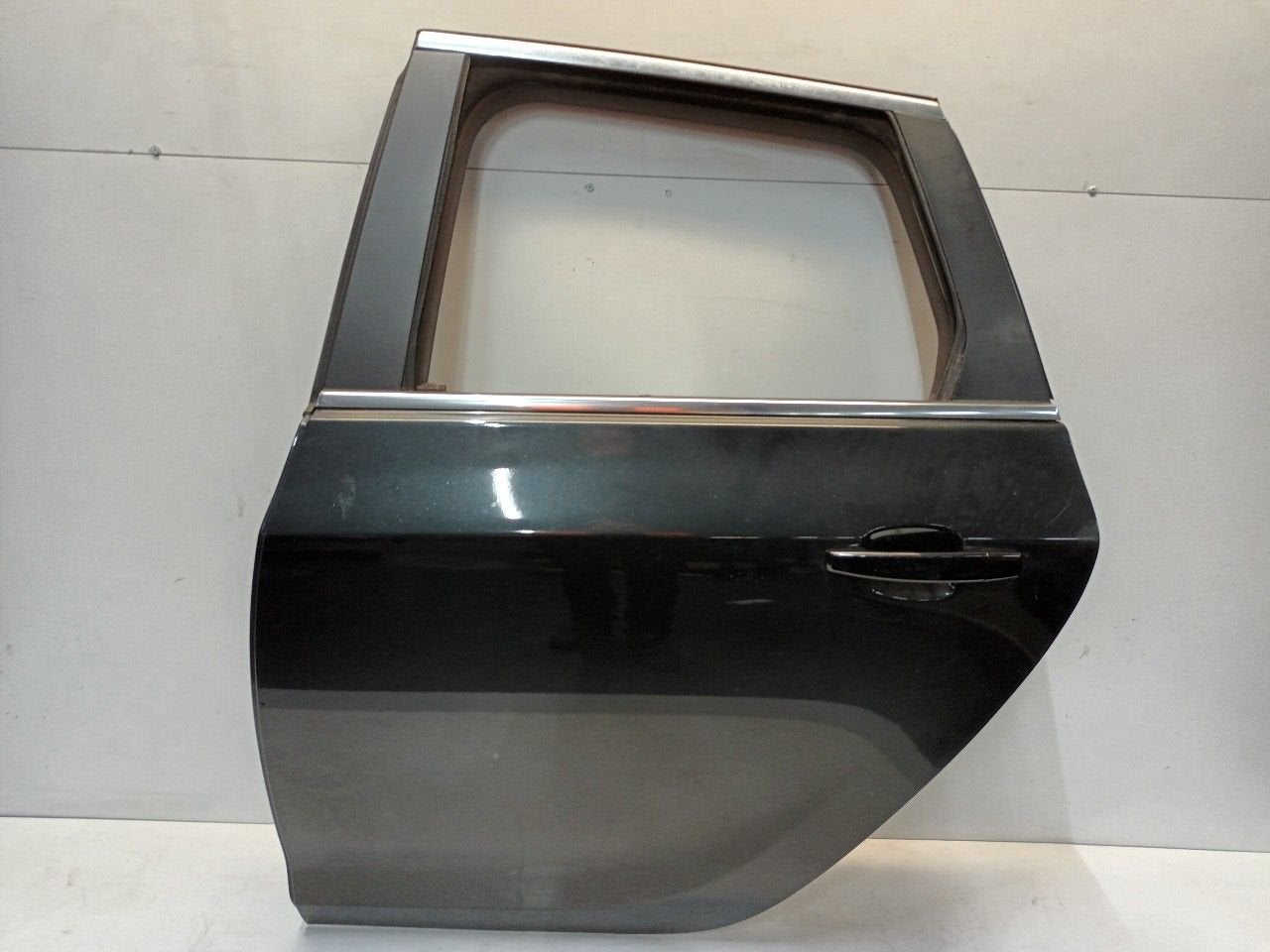 Portier links achter Opel Astra, Onderdelen@venauto.nl, Van der Ven Autorecycling B.V., Ettenseweg 76, 4706 PB Roosendaal, The Netherlands