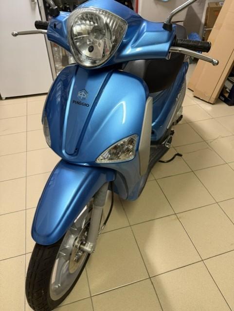 Piaggio Liberty 50cc, Fietsen en Brommers, Scooters | Piaggio, Ophalen, Zo goed als nieuw, Benzine, 50 cc