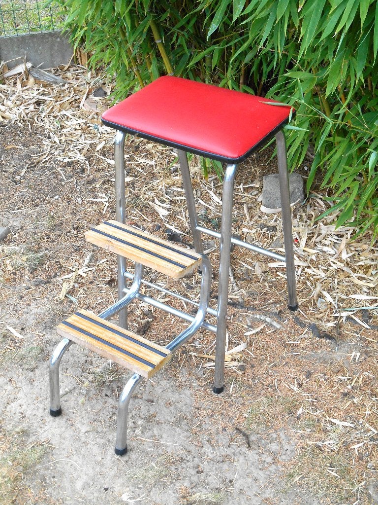 Brabantia keukentrapje met rode skai zit, Ophalen