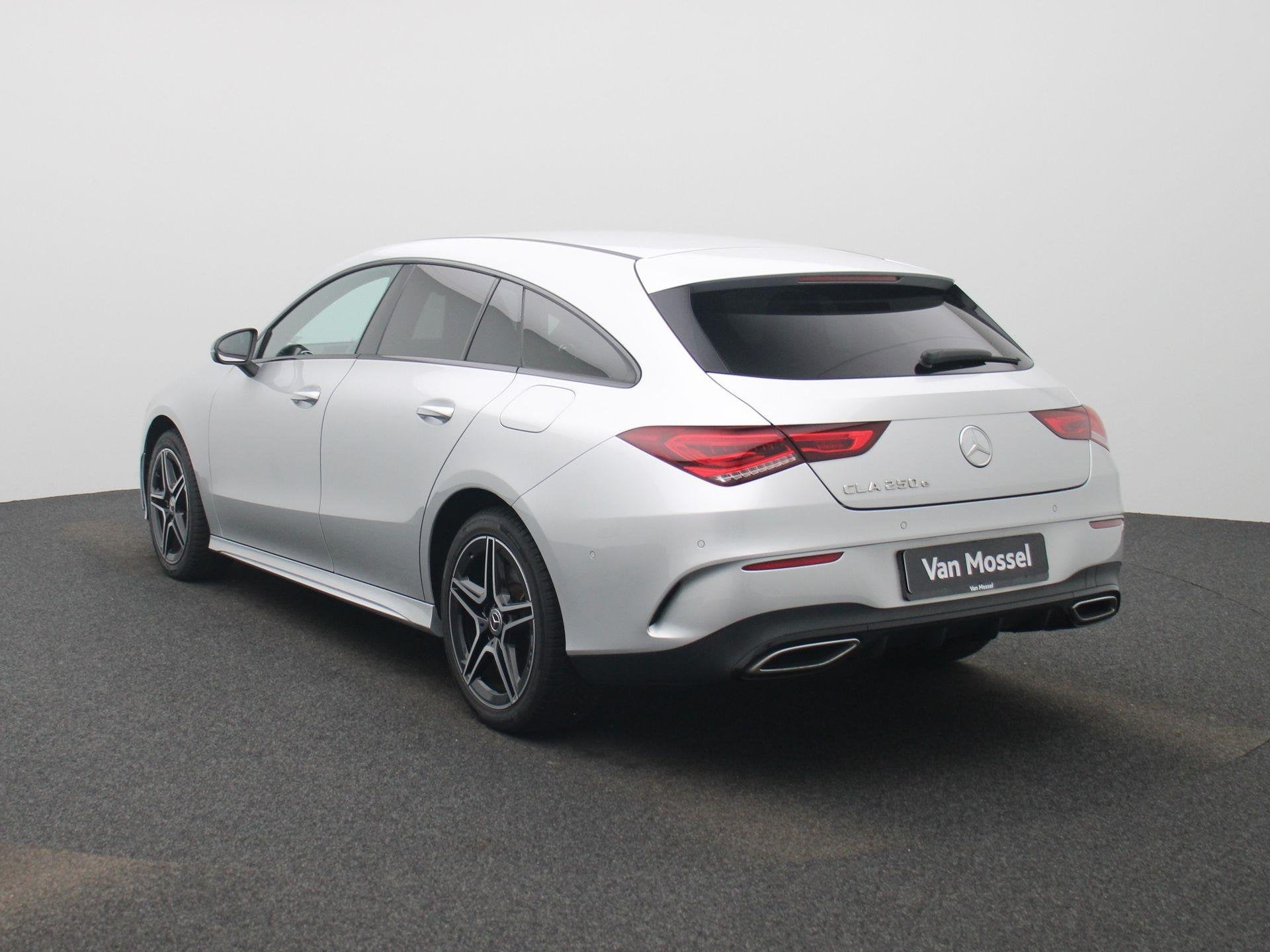 Mercedes-Benz CLA Shooting Brake CLA 250 e AMG Line 1Y USED, CLA, Stof, Gebruikt, Zwart