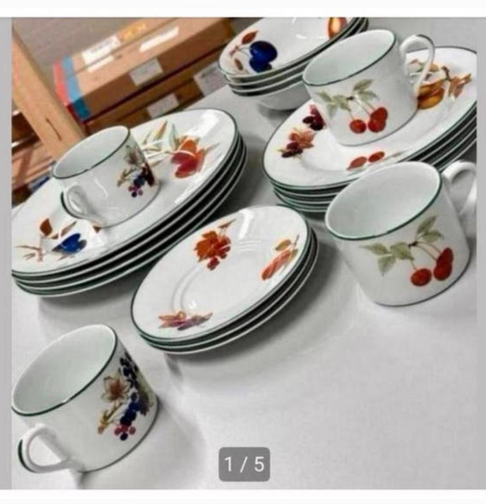 Royal Worcester Evesham Vale Vaisselle 20 pièces - Vaisselle, Enlèvement ou Envoi