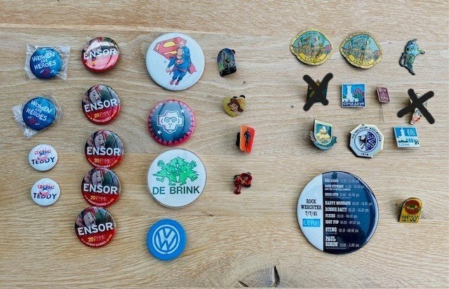 Epingles/Badges de Disney, Rock Werchter, villes,..., Collections, Enlèvement ou Envoi, Utilisé