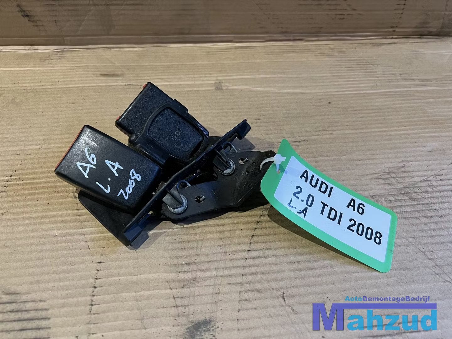 AUDI A6 C6 Links achter dubbel gordel sluiting 2005-2011, AUDI AG, Auto-Union-Strasse 1
85045  Ingolstadt, DE, Audi, Utilisé
