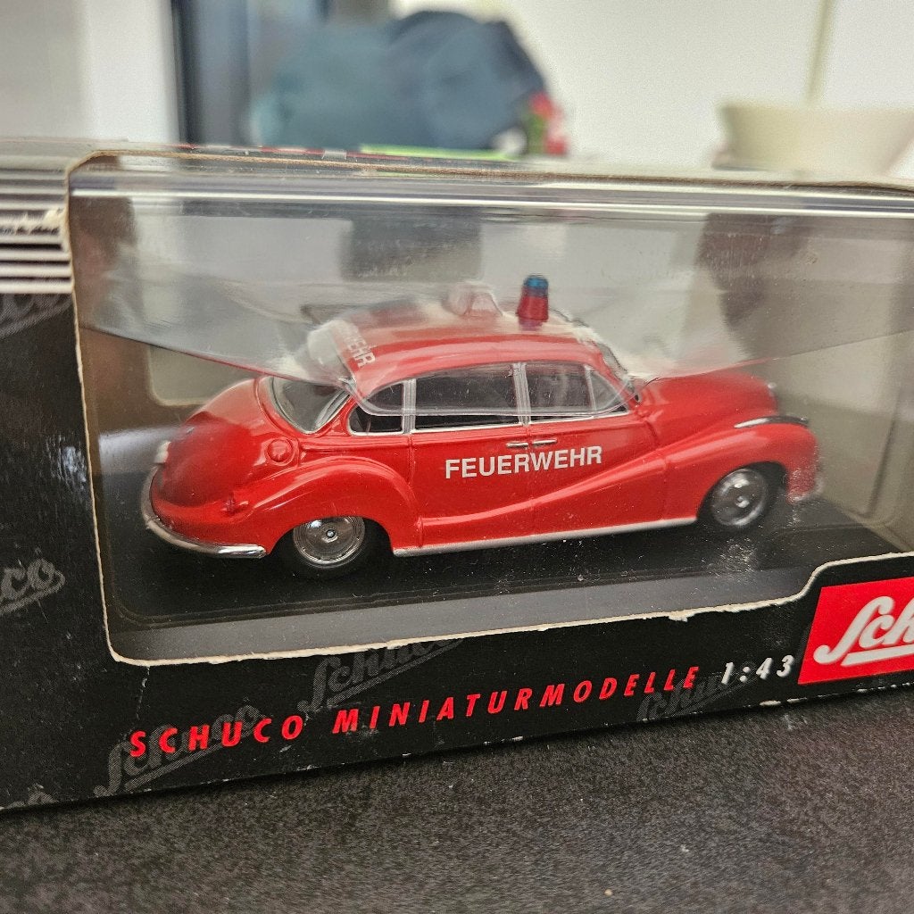 Schuco BMW 502 Feuerwehr 1/43, Ophalen of Verzenden, Nieuw, Auto, Schuco