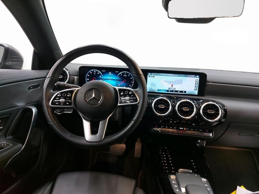 Mercedes-Benz CLA 180 136PK - ZETELVERWARMING - NAVI, Autos, Achat, Entreprise, 0 kg, Automatique