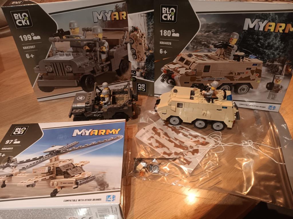 Leger voertuigen  van nep lego, Ophalen of Verzenden