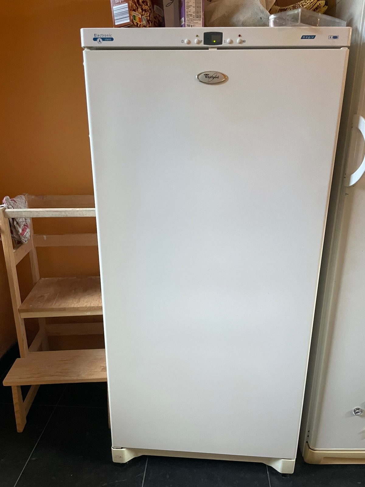 Vrijstaande diepvriezer whirlpool, Elektronische apparatuur, Gebruikt, 140 tot 160 cm, Ophalen, Vrieskast